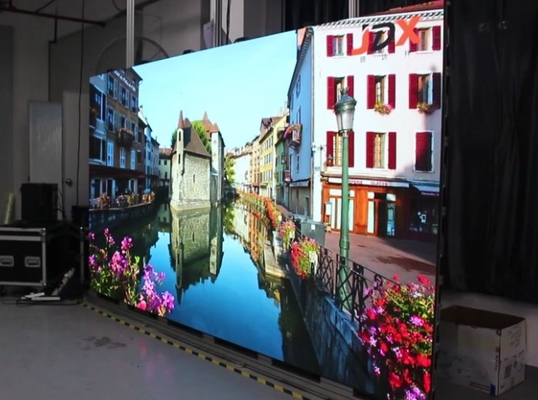 I Governi di parete di alluminio della lega LED dell'armadietto di esposizione del LED della pressofusione 250mm x 250mm