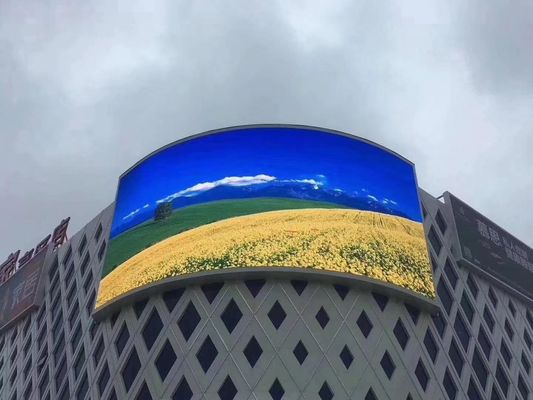 Display LED Curvo P3.91mm Impermeabile IP65 Alta Luminosità, Leggero e Facile Installazione
