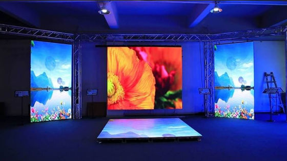 Prestazioni visive fluide, display LED personalizzato 200W/mq passo pixel 3,91 mm