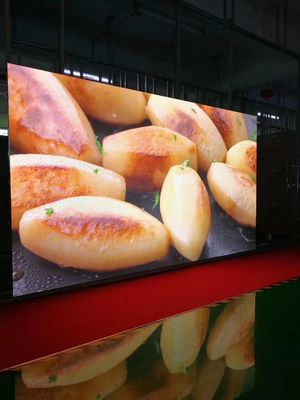 Schermo LED a passo fine di facile manutenzione, durata 100.000 ore, temperatura operativa da -40°C a 60°C