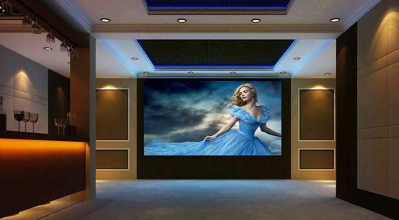 Angolo di visione ampio 140° 800cd/㎡ Schermo LED a passo fine per tensione di ingresso AC220V