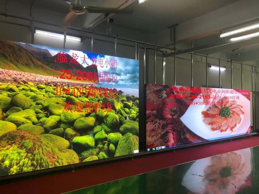 Schermo LED da 1,25 mm ad alta luminosità e pixel ridotti, max. 800 W/m² per display interni