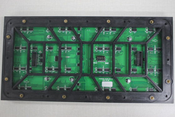Display esterno a LED fisso montato a parete con consumo di energia massimo di 800 W/mq