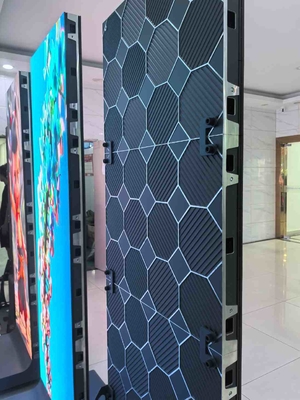Schermo LED per poster pieghevole P2.5 per interni HD con staffa per video wall per centri commerciali