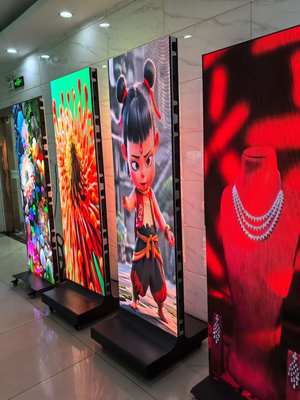 Poster LED Display P1.538 per interni HD per pubblicità video, alta qualità, costo ridotto