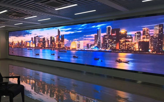 Schermo LED per sale riunioni ad alta risoluzione e alto refresh