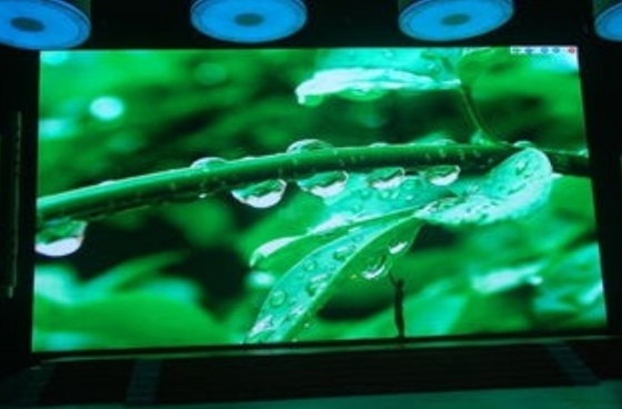500*500mm 1200Hz hanno condotto l'armadietto di esposizione P2.976 RGB locativo dell'interno 3IN1