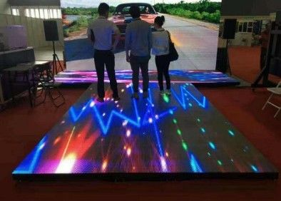 La ricerca il LED Dance Floor di colore pieno 1/10 visualizza i punti m2 di W40*H40dots 25600