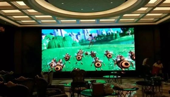 Display a LED a colori a alta definizione a 104 x 104 punti