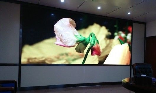 Indoor P2. 5 Piccoli schermi a LED a pixel pitch ad alta definizione 3840hz Per uffici aziendali