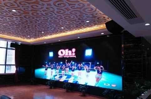 Indoor P2. 5 Piccoli schermi a LED a pixel pitch ad alta definizione 3840hz Per uffici aziendali