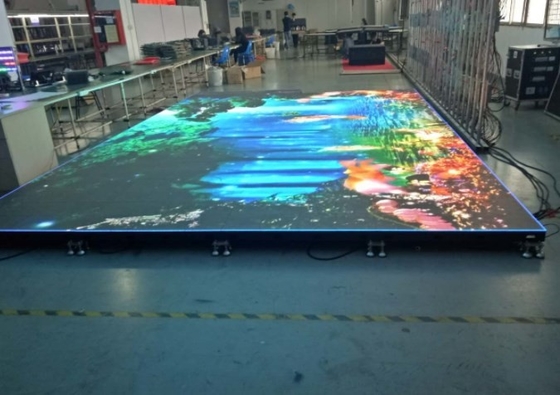 Il bene durevole 0.5*0.5m del FCC ha condotto Dance Floor per accendere il noleggio per nozze P4.81mm