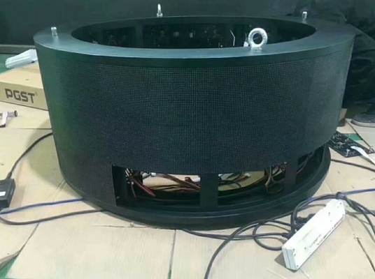 Distorsione flessibile di colore pieno 700cd/m2 del modulo di P4 RGB IP43 LED anti