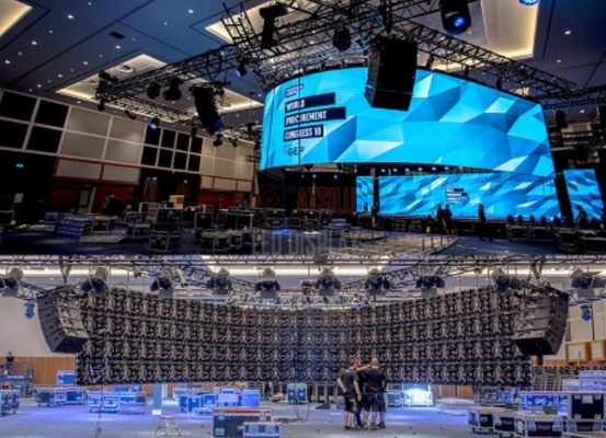 Lo schermo di visualizzazione della parete di HD LED P3.91 locativo ha curvato l'esposizione di LED per la fase della chiesa di nozze